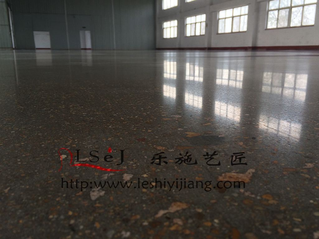 青岛宇越五金索具有限公司仓库旧地面翻新工程