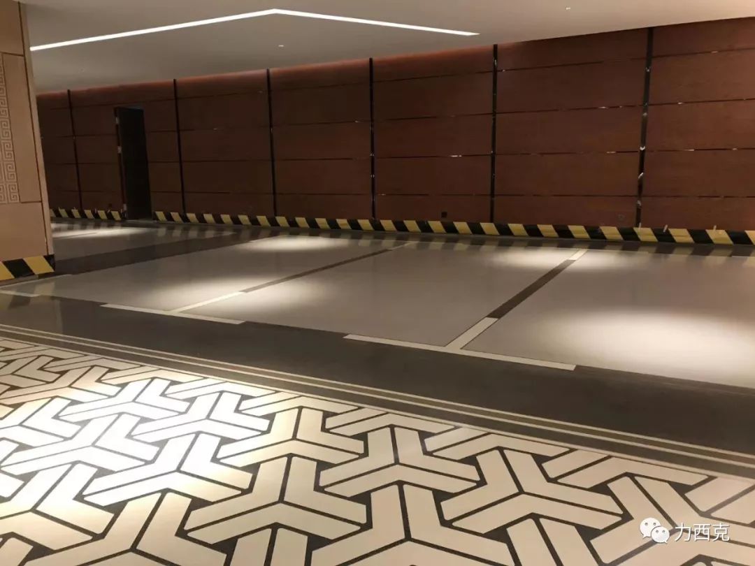 老外看到这个国内车库地面都惊呆了(图2)