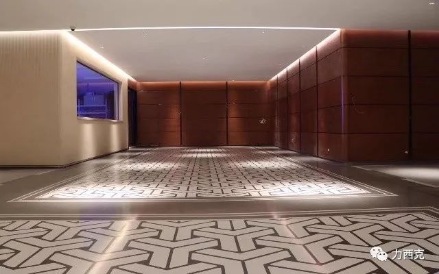 老外看到这个国内车库地面都惊呆了(图20)